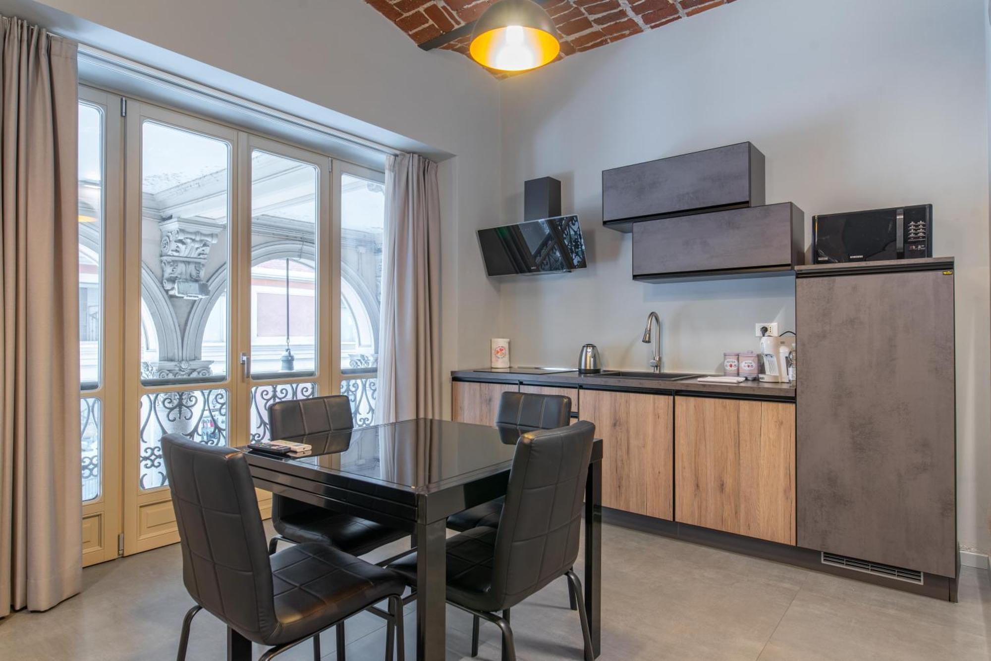 Suite & Queen Apartments Torino Kültér fotó